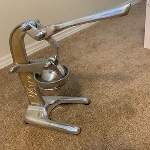 Dining - Verve Culture Citrus Juicer NWOT **HOST PICK!** Dining - Verve Culture Citrus Juicer NWOT **HOST PICK!**